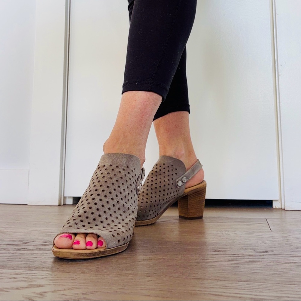 Women's Taupe Peep-Toe Block Heel Sandals
